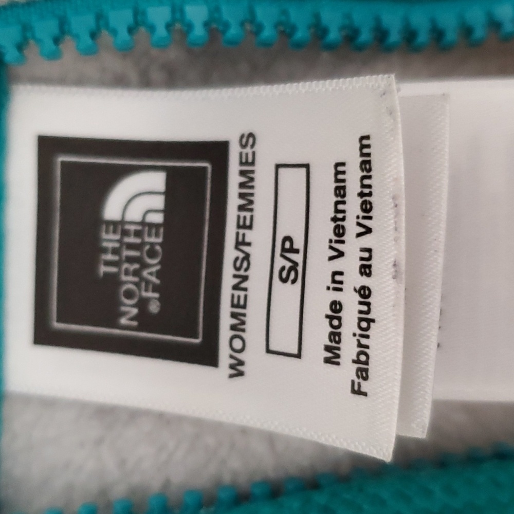 Northface hooded jacket - Picture 8 of 9